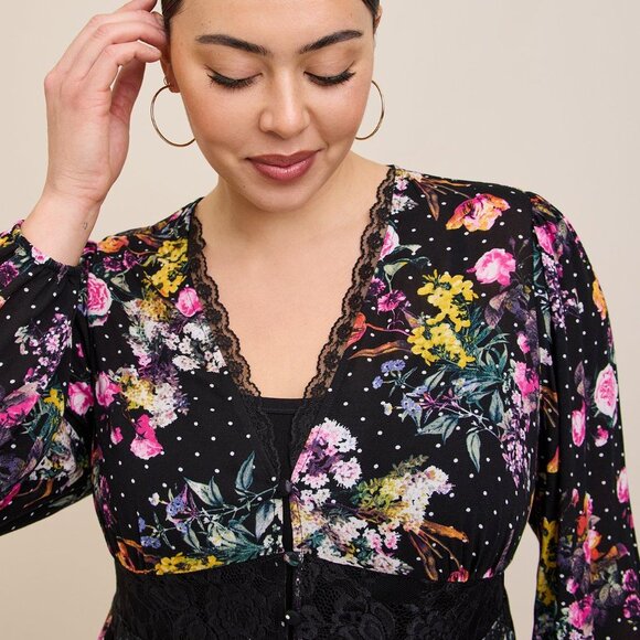 Torrid - Crepe Lace Trim Kimono - Picture 3 of 3